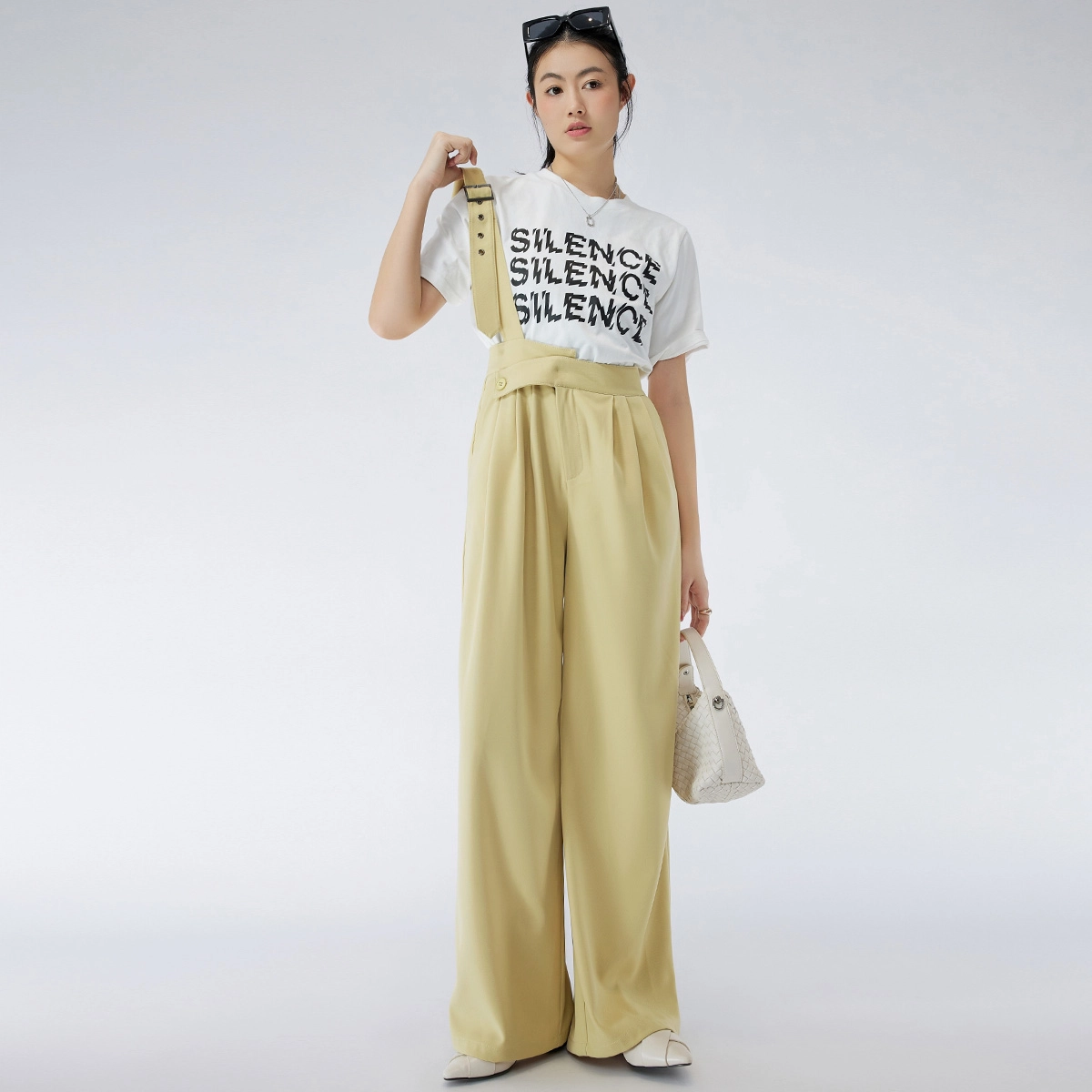 美洋 佩斯美术馆背带裤女走路带风单肩带阔腿裤