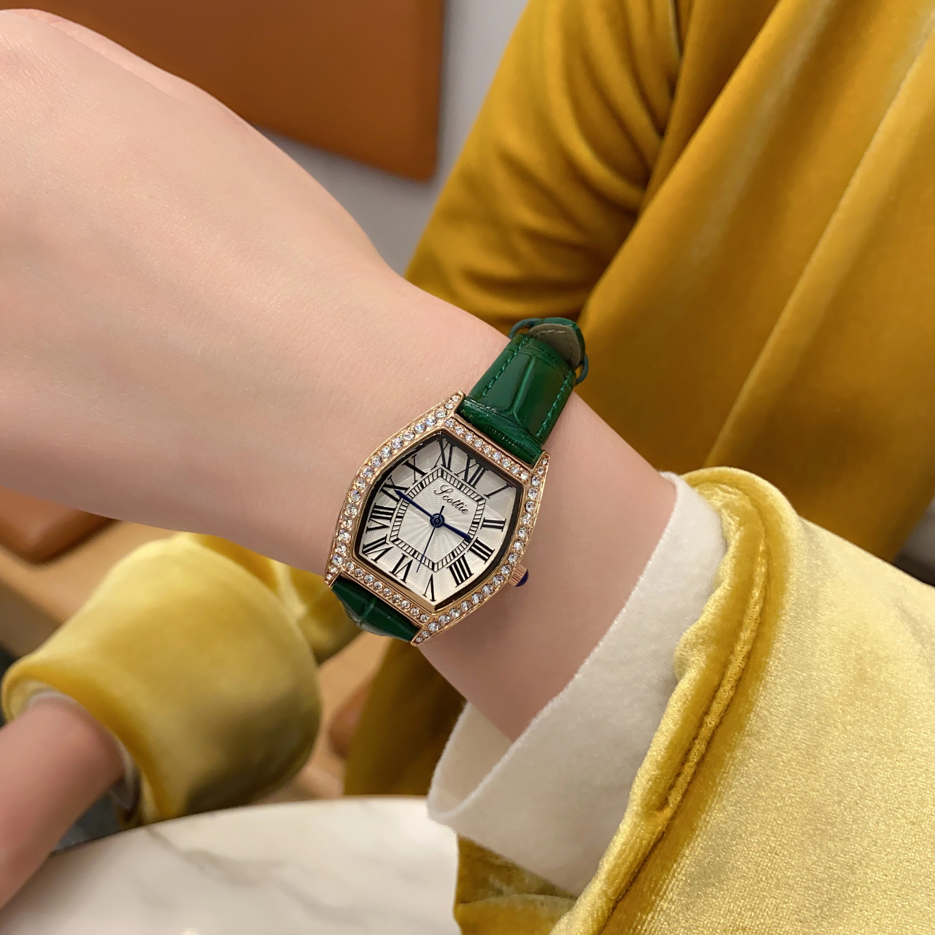 DAUMIER DM9105