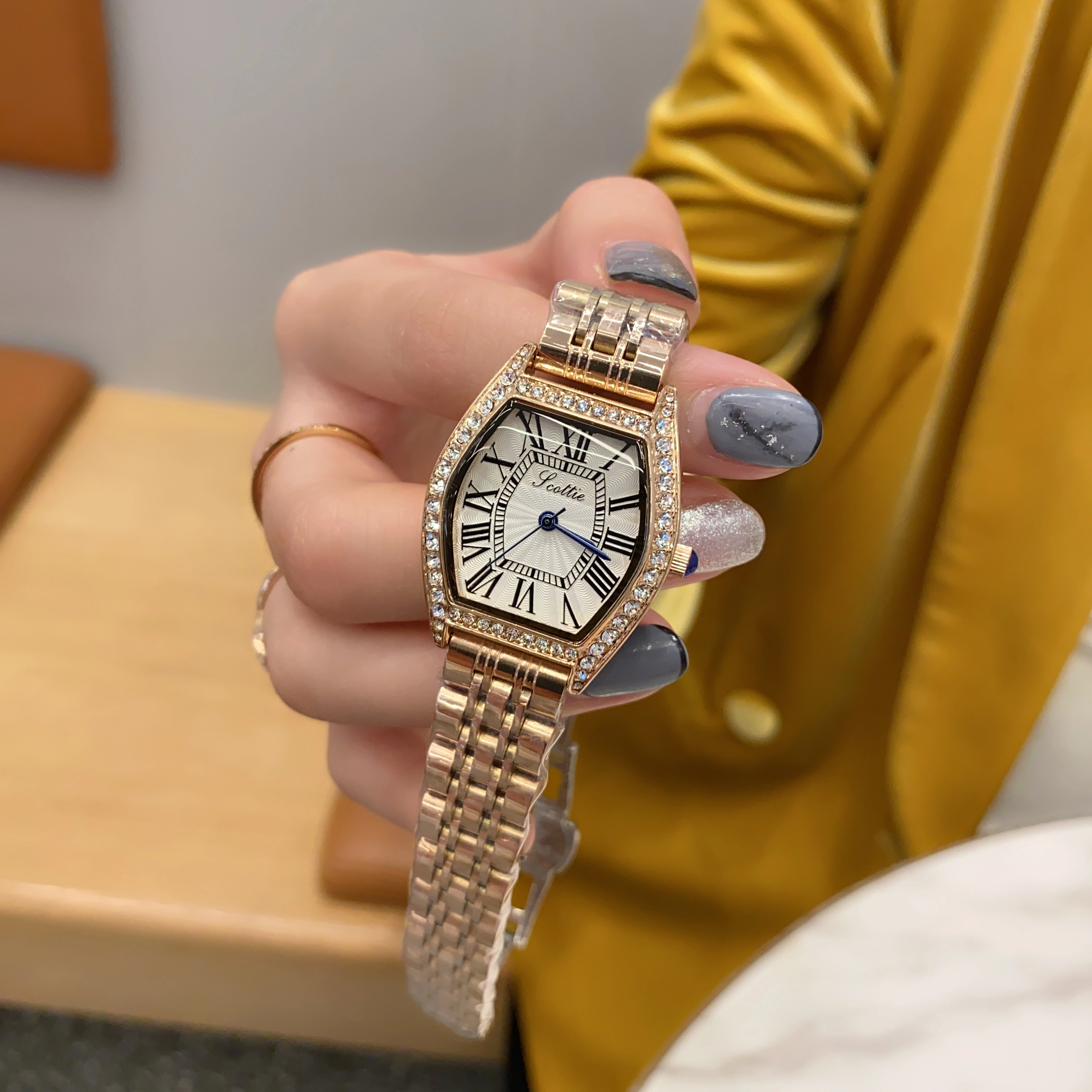 DAUMIER DM9105