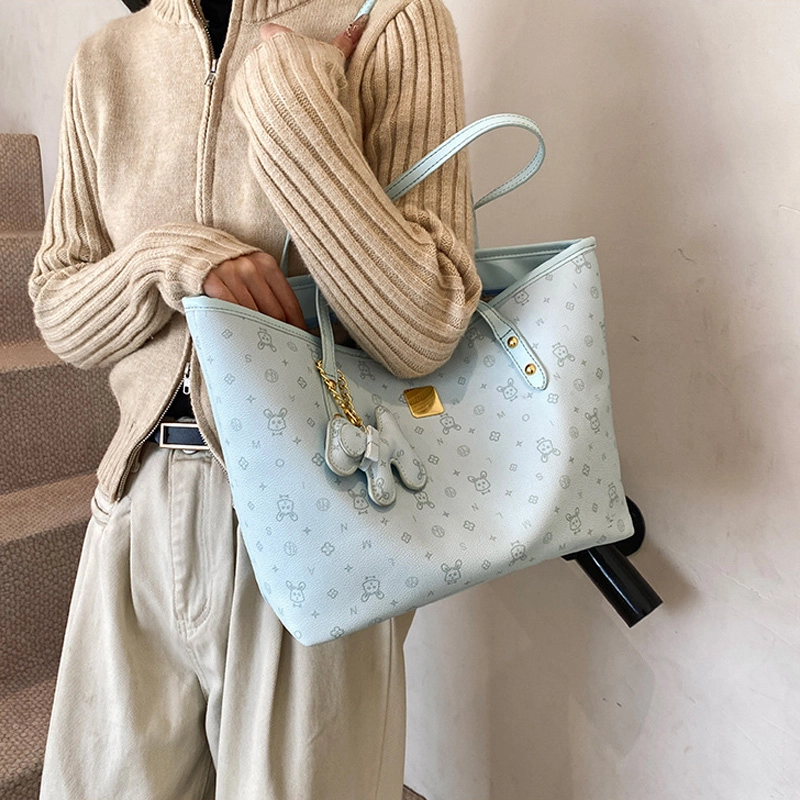 PULUWIRR Tote PU
