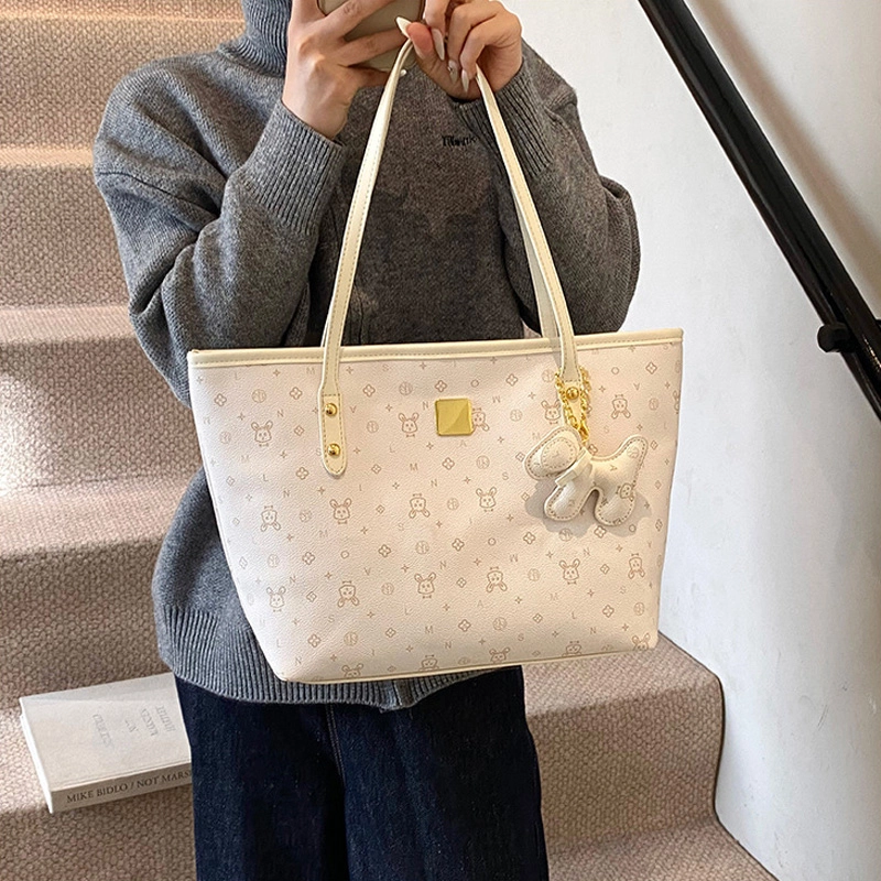 PULUWIRR Tote PU