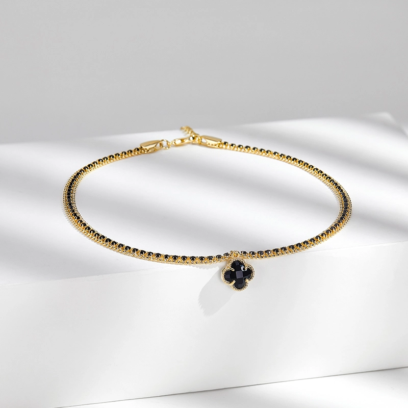 Lady go choker