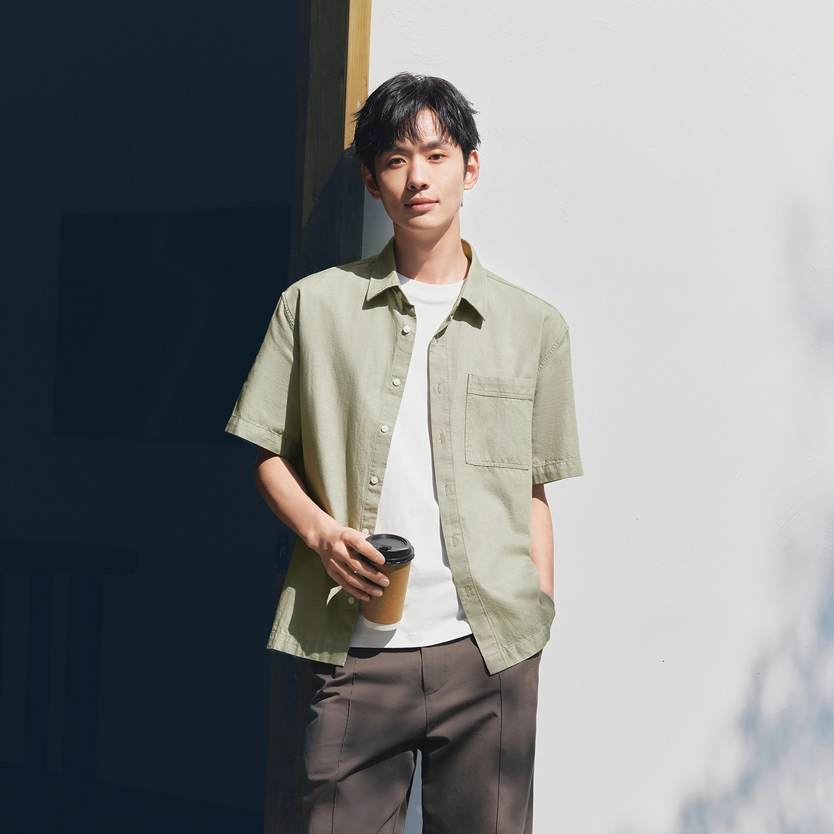 森马 纯色通勤简约百搭短袖衬衫 男款