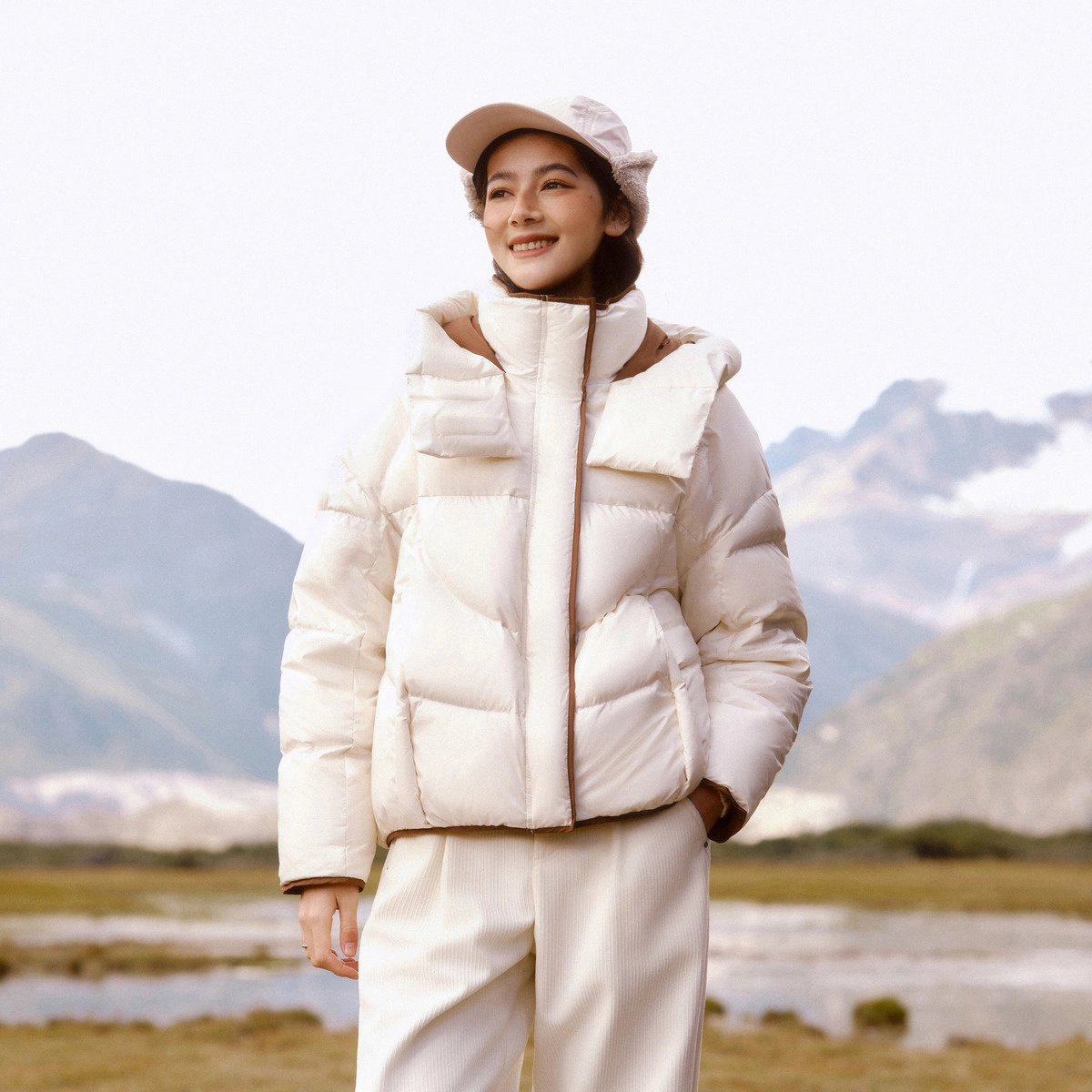 森马 设计感宽松撞色连帽面包服潮流个性时尚长袖羽绒服 女款
