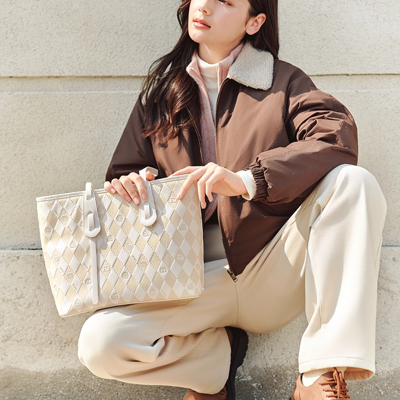 x Tote