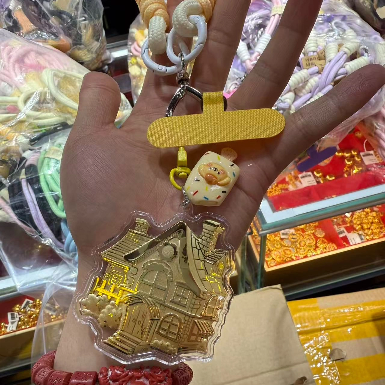 老作坊 城堡房子 轻奢浪漫优雅高级感 创意经典人生赢家 手机链背包挂饰 亚克力 挂件 女款