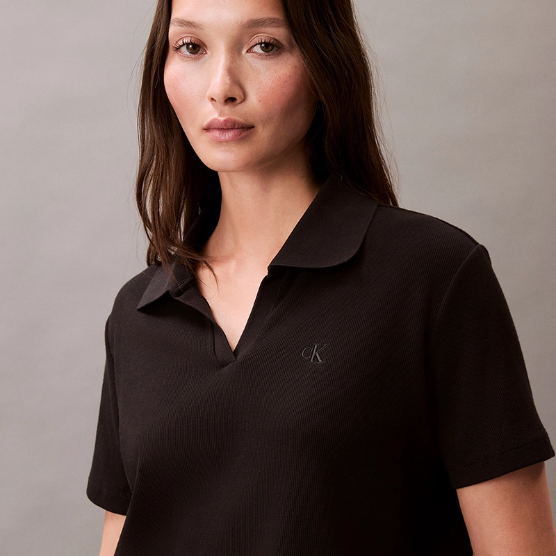 CALVIN KLEIN V T