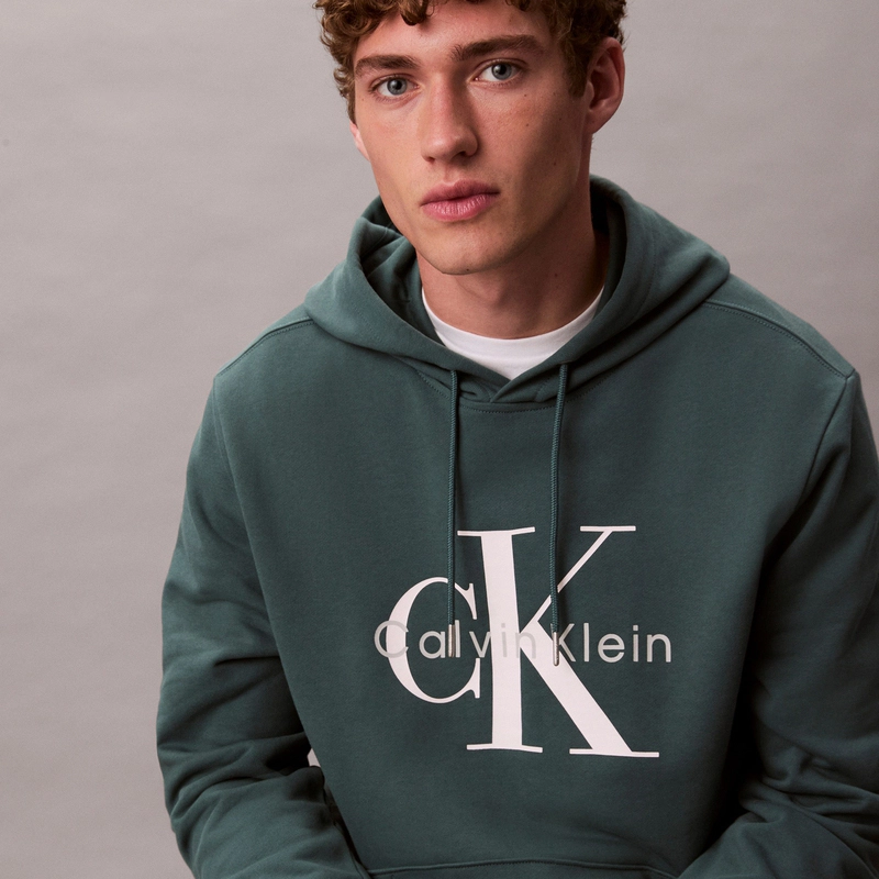 CALVIN KLEIN