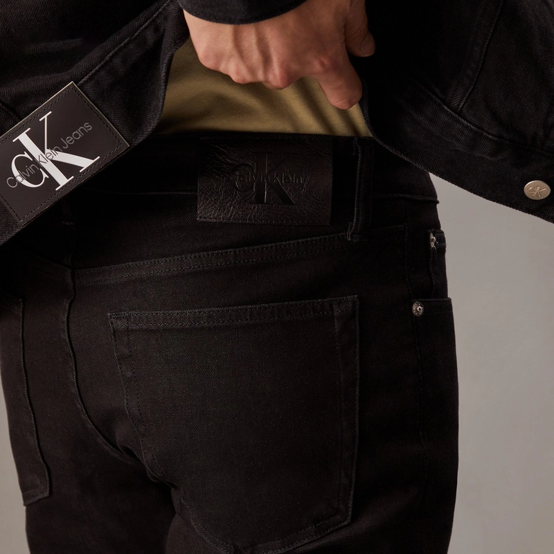 CALVIN KLEIN