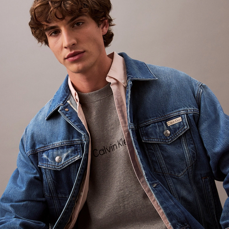 CKCalvin Klein T