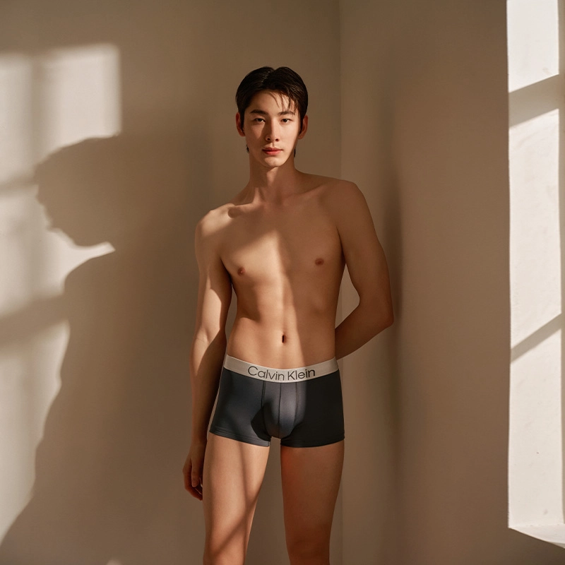 CALVIN KLEIN 3