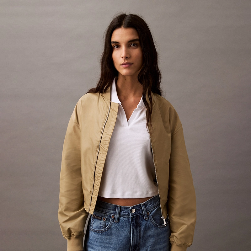 CALVIN KLEIN V T
