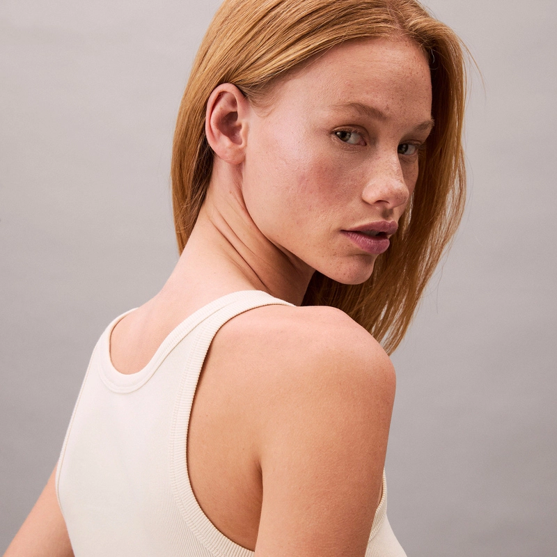 CALVIN KLEIN T