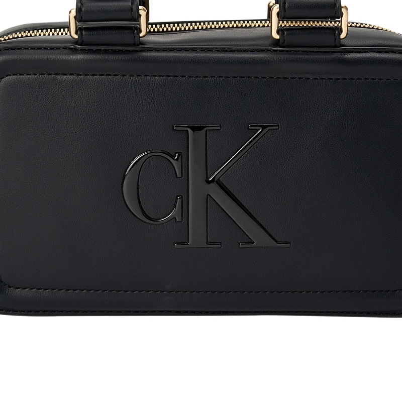 CALVIN KLEIN