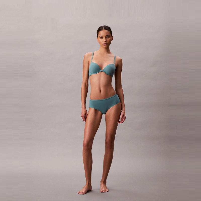 CALVIN KLEIN V
