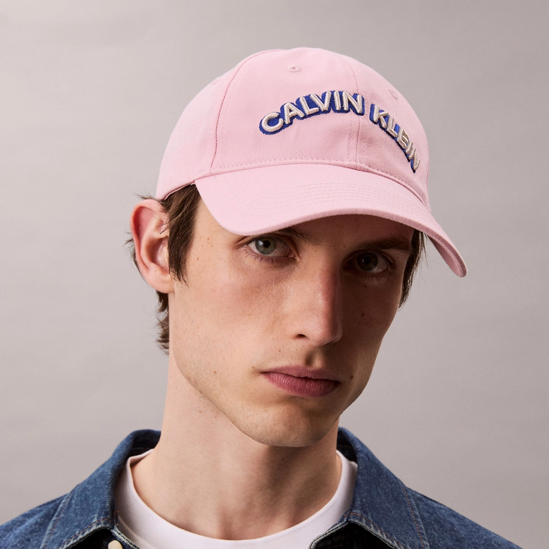 CALVIN KLEIN