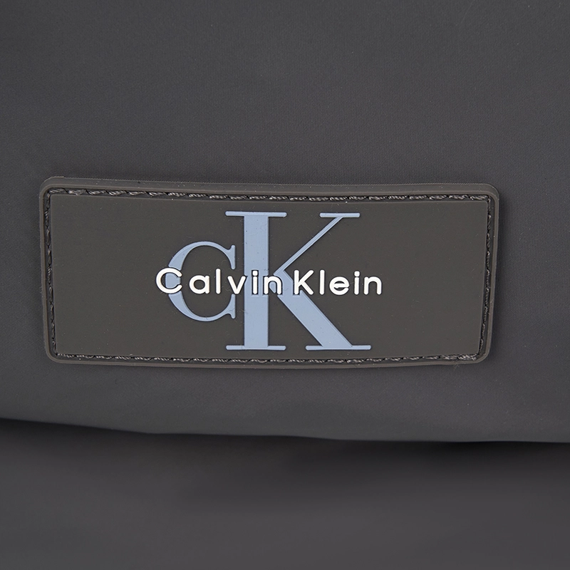 CALVIN KLEIN