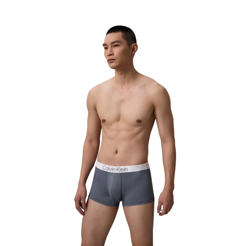 CALVIN KLEIN SS25 5