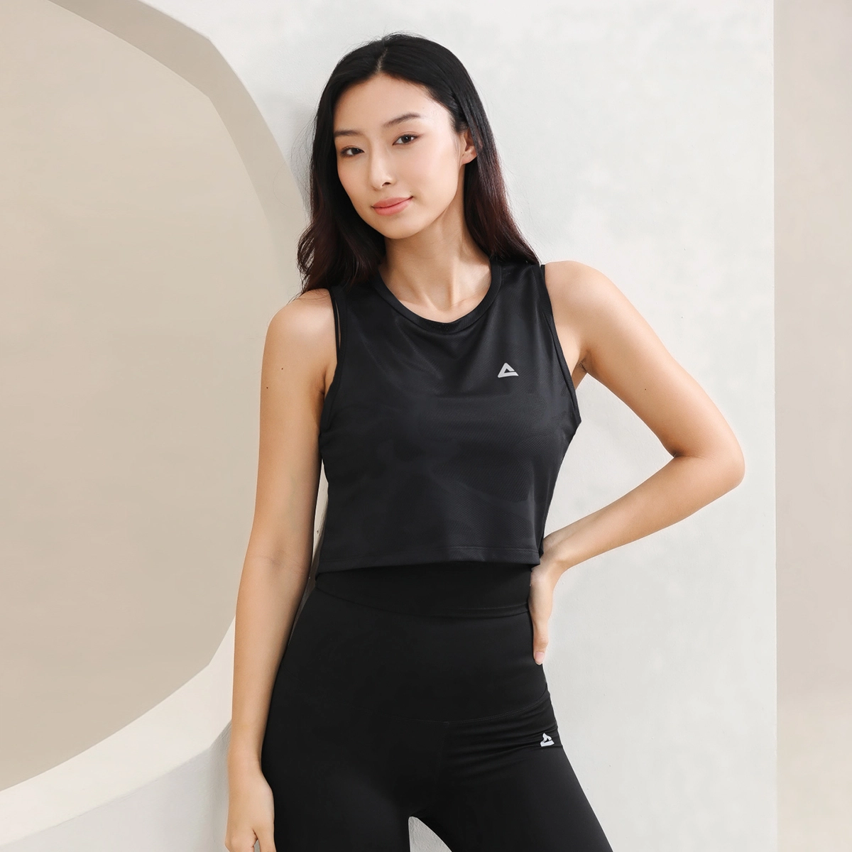 匹克 黑色背心运动裤三件套瑜伽健身套装 女款