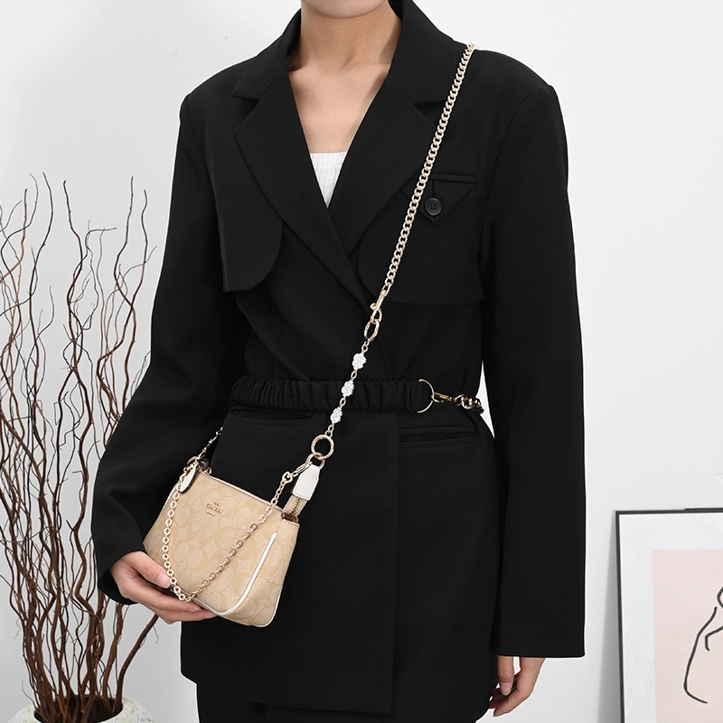 GUYI COACH Nolita 19