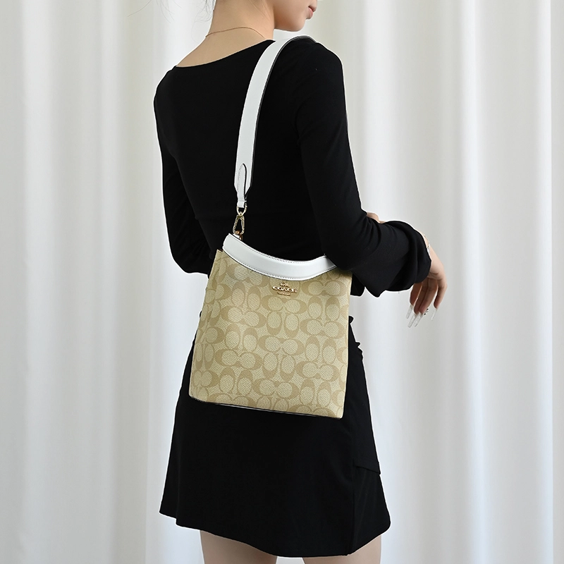 GUYI Coach Town21