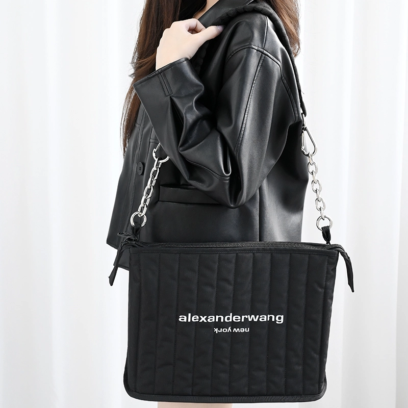 GUYI Alexander wang
