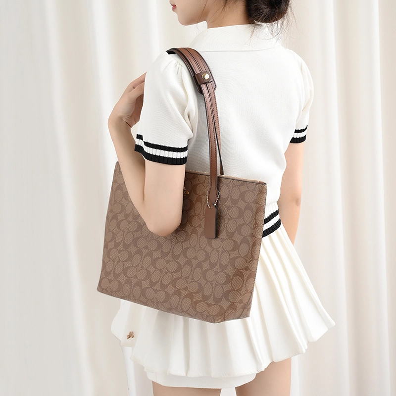 GUYI coach Zip Top Tote30