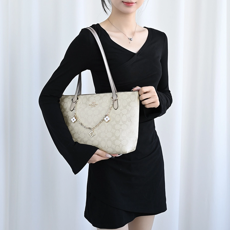 GUYI COACH ZipTop Tote24