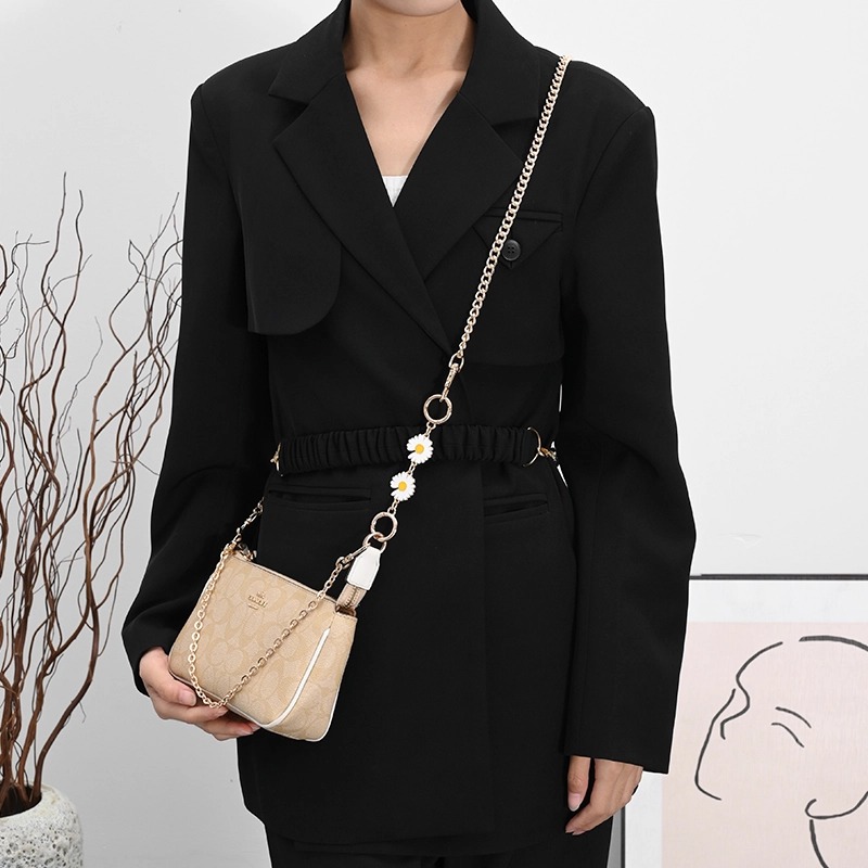 GUYI COACH Nolita 19