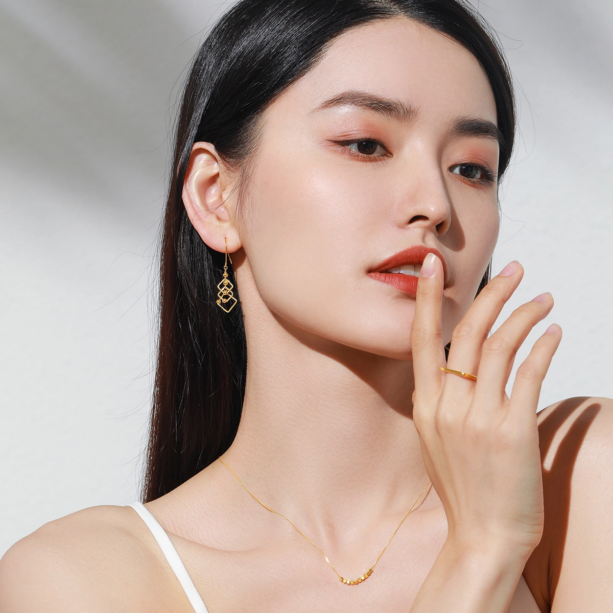 ins 18K