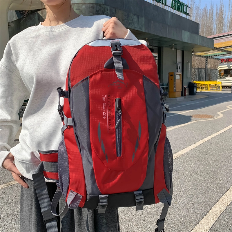 茵初 便携超轻骑行旅行多功能登山防水休闲徒步登山学生户外包  防撕裂面料多色  男女同款情侣款