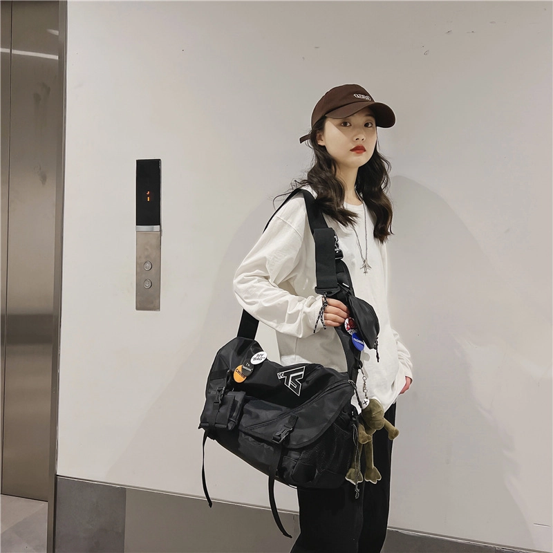 醇龙  尼龙男女通用黑色日系原创设计百搭大容量斜挎包单肩包