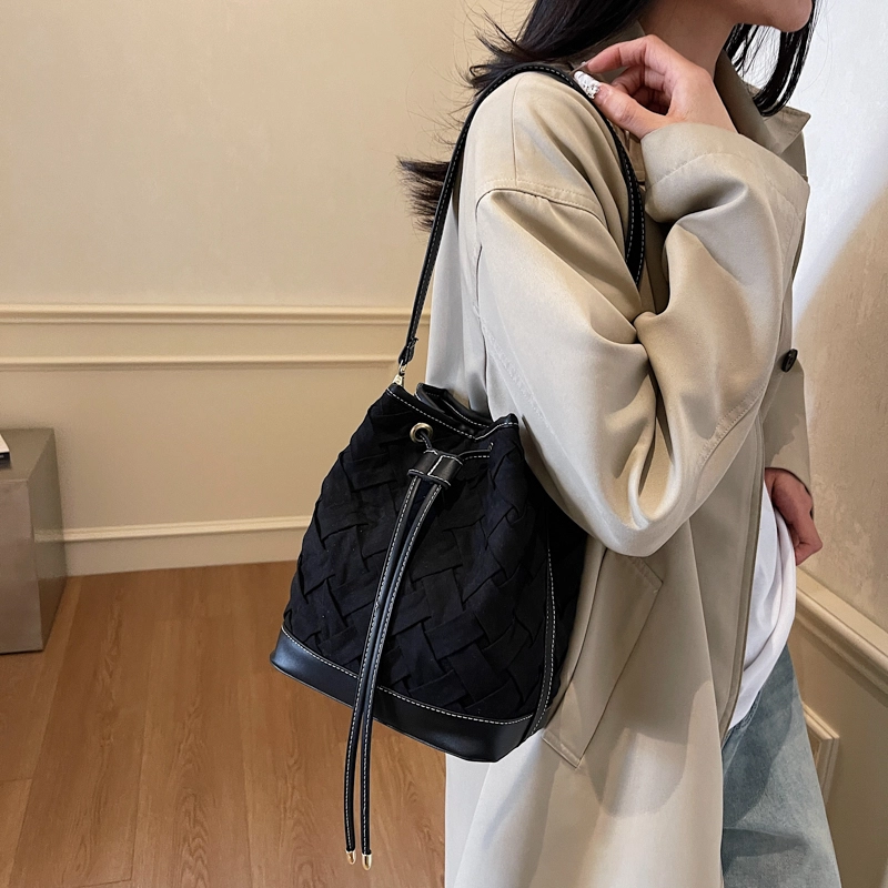 醇龙 复古通勤水桶包时尚编织手提包百搭斜挎 尼龙 单肩包 常规 女款 多色