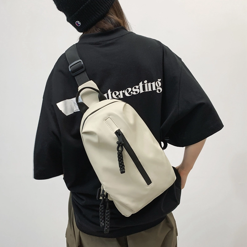 醇龙 旅游轻便登山爬山骑行 尼龙 斜挎包 男女同款情侣款 黑/白
