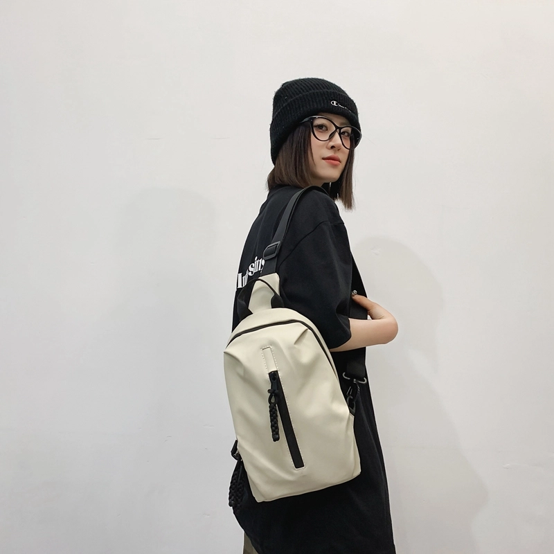 醇龙 旅游轻便登山爬山骑行 尼龙 斜挎包 男女同款情侣款 黑/白