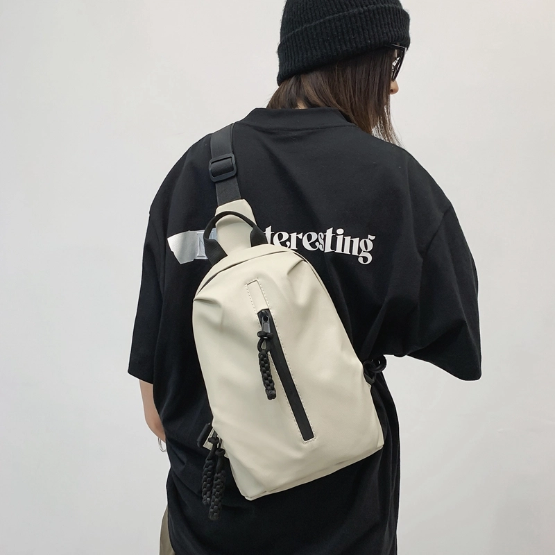 醇龙 旅游轻便登山爬山骑行 尼龙 斜挎包 男女同款情侣款 黑/白