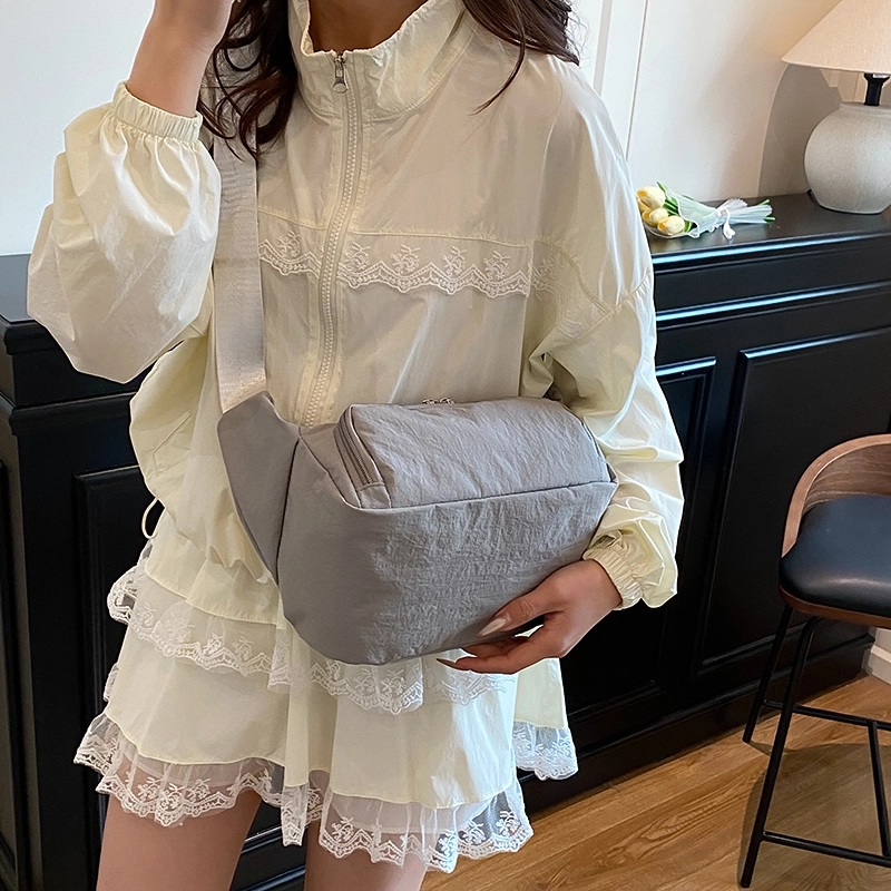 醇龙 纯色简约外出轻便时尚潮流 尼龙 斜挎单肩包 常规 男女同款情侣款 多色