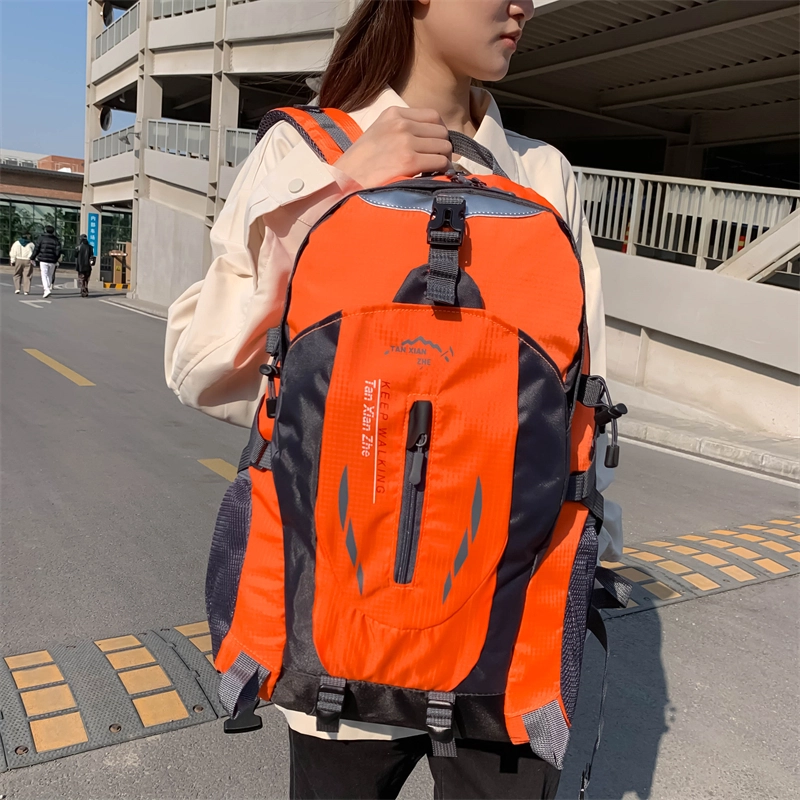 茵初 便携超轻骑行旅行多功能登山防水休闲徒步登山学生户外包  防撕裂面料多色  男女同款情侣款