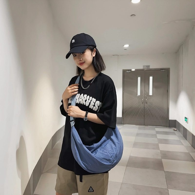 醇龙 轻便休闲简约纯色 尼龙 斜挎包 男女同款情侣款 多色
