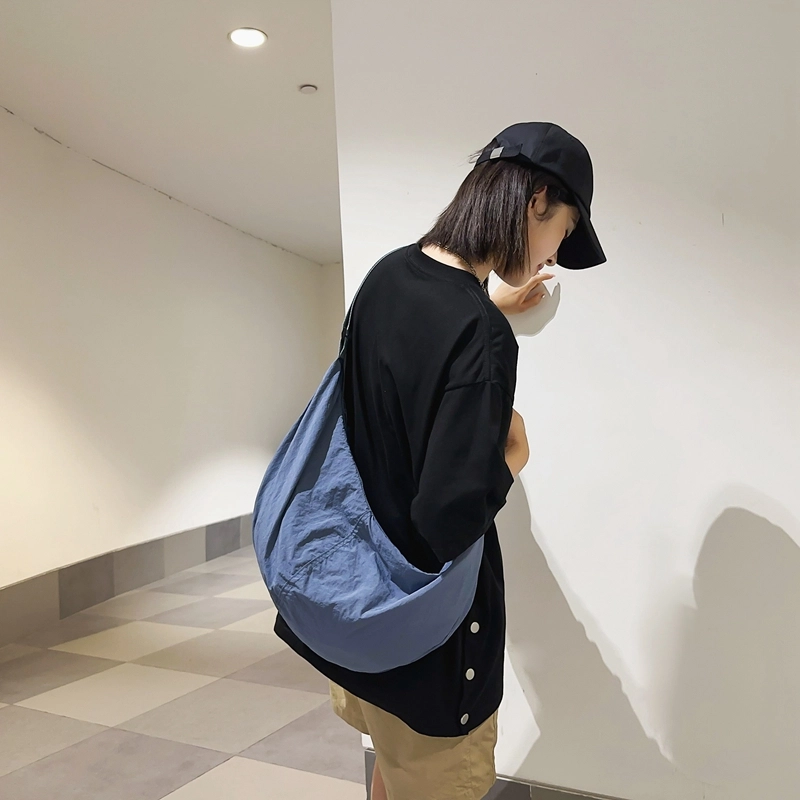 醇龙 轻便休闲简约纯色 尼龙 斜挎包 男女同款情侣款 多色