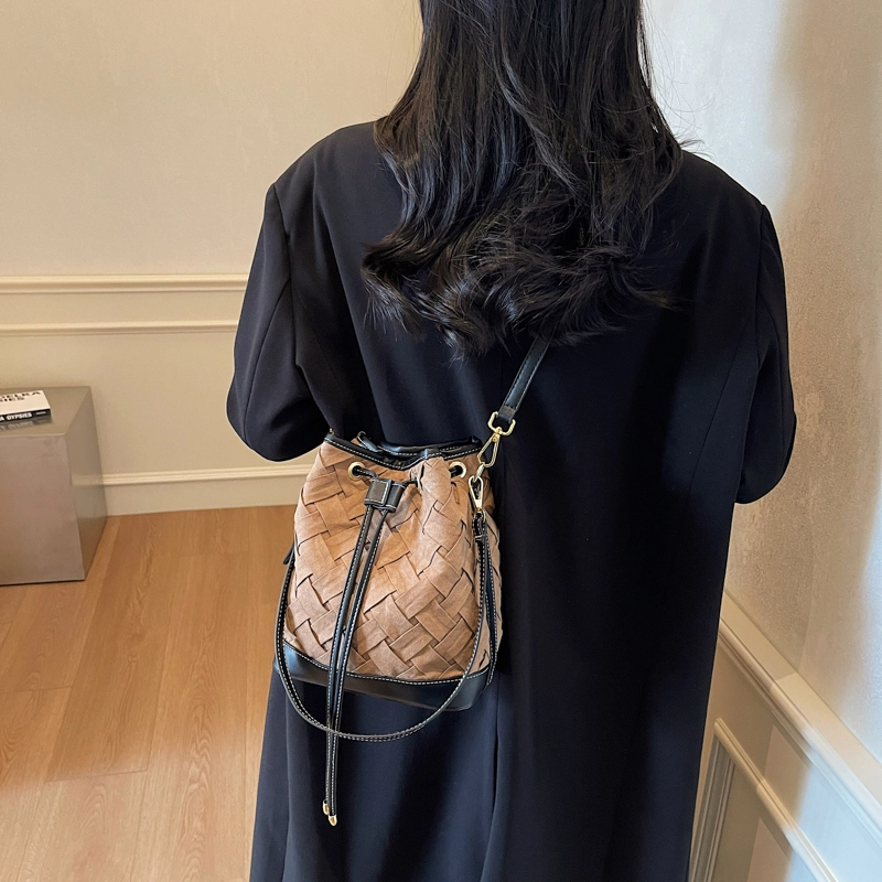 醇龙 复古通勤水桶包时尚编织手提包百搭斜挎 尼龙 单肩包 常规 女款 多色