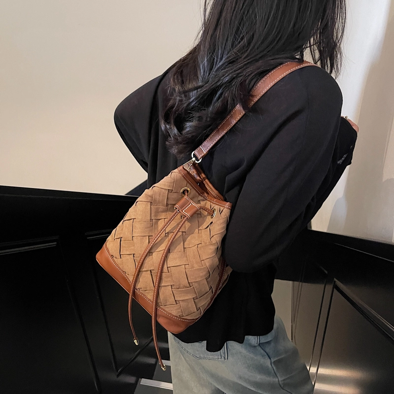 醇龙 复古通勤水桶包时尚编织手提包百搭斜挎 尼龙 单肩包 常规 女款 多色