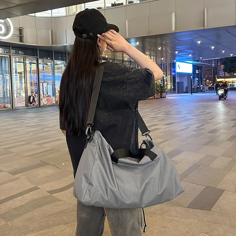 醇龙 防水短途出行手提两用运动休闲百搭单肩斜挎 尼龙 旅行包 男女同款情侣款 多色
