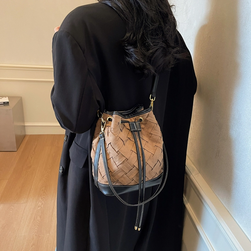 醇龙 复古通勤水桶包时尚编织手提包百搭斜挎 尼龙 单肩包 常规 女款 多色