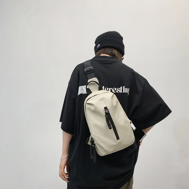 醇龙 旅游轻便登山爬山骑行 尼龙 斜挎包 男女同款情侣款 黑/白