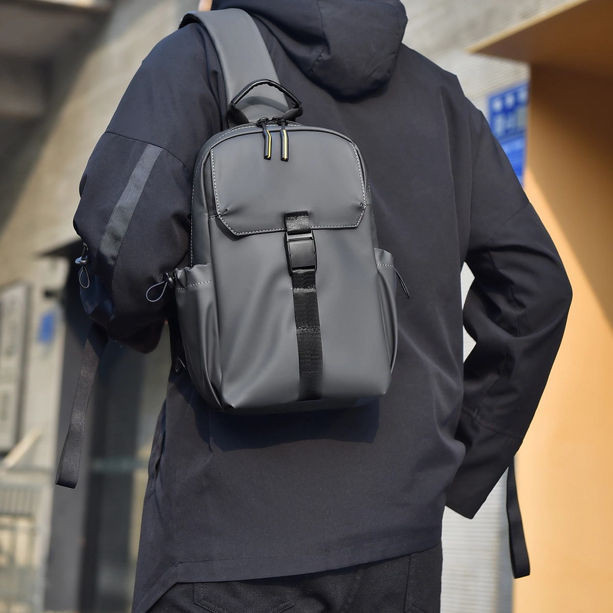 茵初 潮酷休闲简约旅游出行轻便 尼龙 胸包 男女同款情侣款 多色