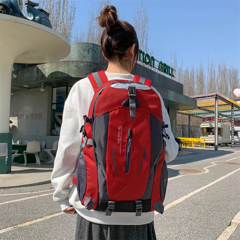 茵初 便携超轻骑行旅行多功能登山防水休闲徒步登山学生户外包  防撕裂面料多色  男女同款情侣款