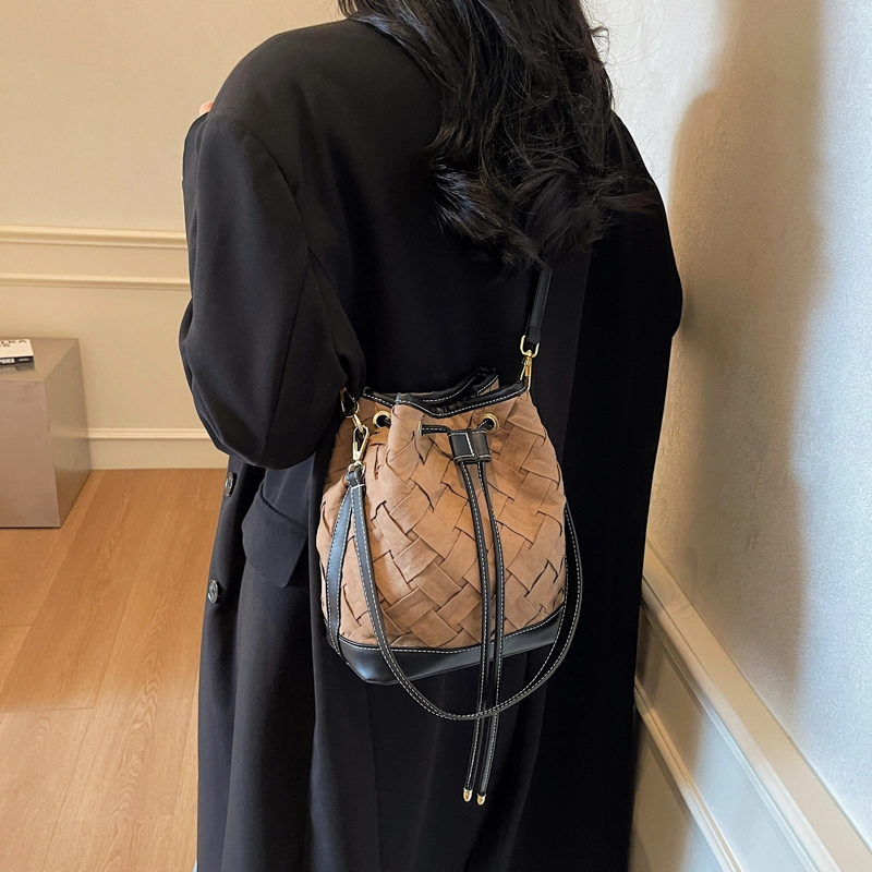 醇龙 复古通勤水桶包时尚编织手提包百搭斜挎 尼龙 单肩包 常规 女款 多色