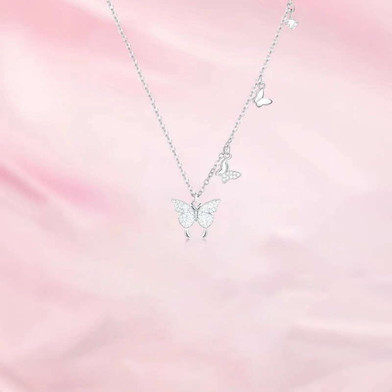 925