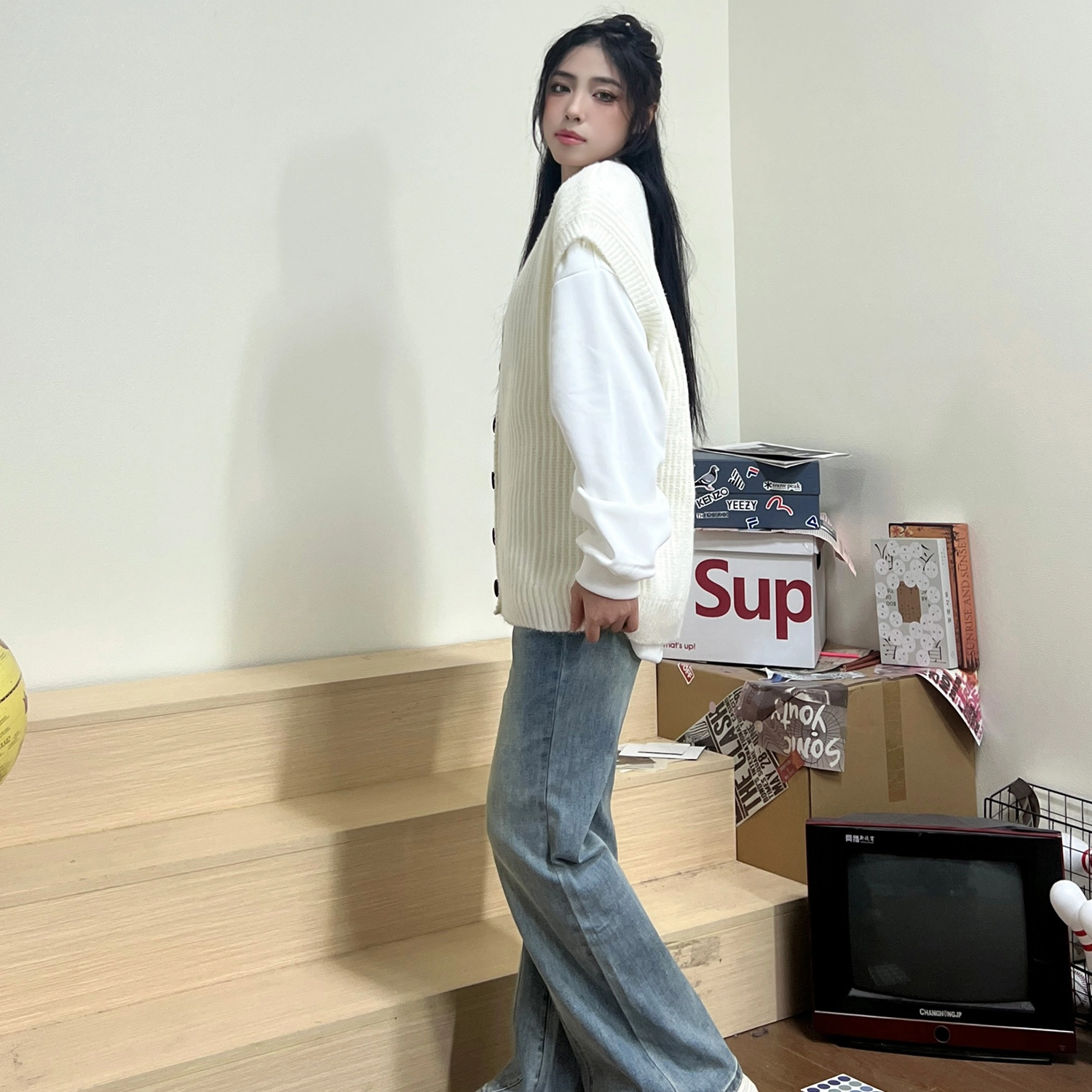 TEN MIRO V